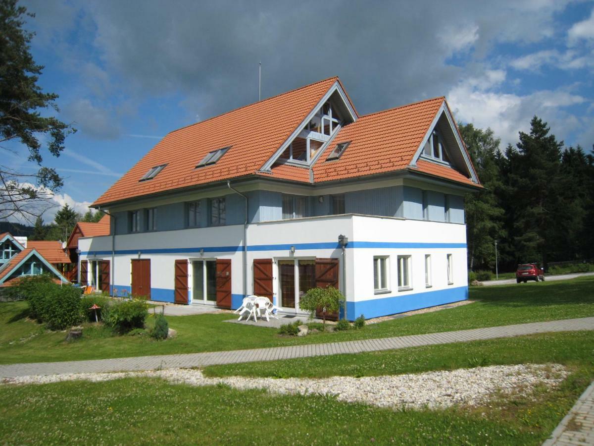 Apartman Riviera Apartment Lipno nad Vltavou Exterior photo