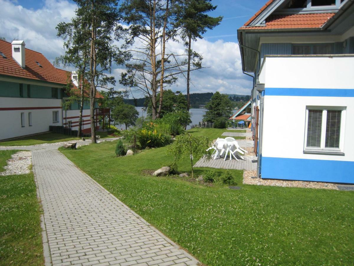 Apartman Riviera Apartment Lipno nad Vltavou Exterior photo
